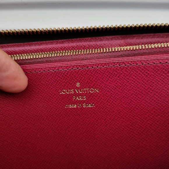 LOUIS VUITTON Monogram Coated Canvas Zippy Long Wallet..Authentic. - Picture 6 of 13